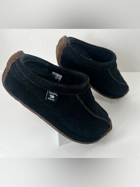Suede Black Slip-On Clogs sheepskin size 8